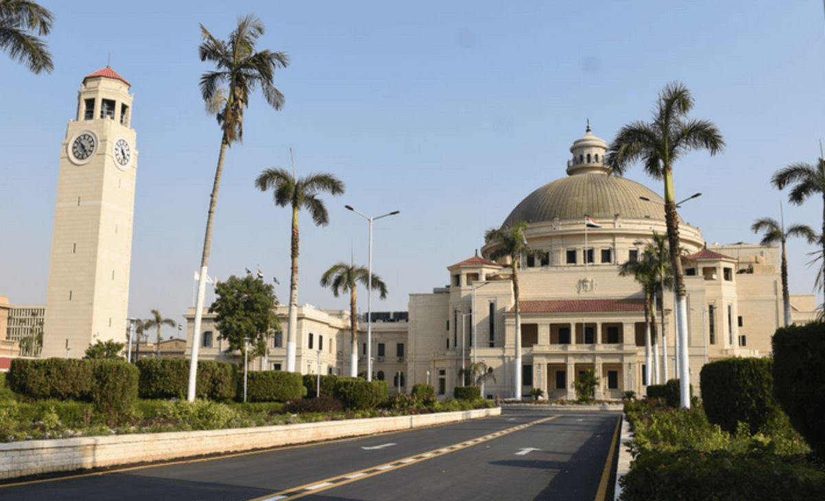 تسجيل-الوافدين-في-الجامعات-المصرية